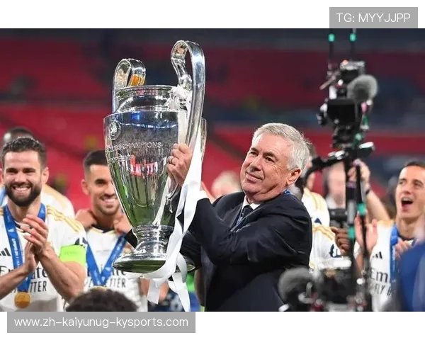 齐达内欧冠征程全纪录:4球12助攻与9座教练奖杯背后的传奇轨迹 齐达内欧冠征程全纪录:4球12助攻与9座教练奖杯背后的传奇轨迹